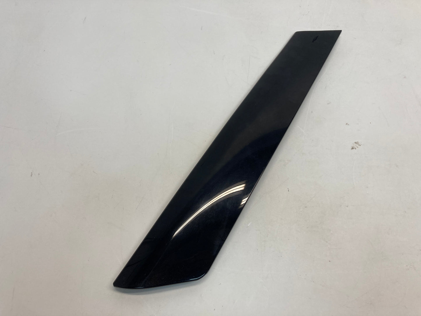 Mini Cooper Left  A Pillar Windshield Post Trim 51137128157 02-08 R50 R52 R53 427