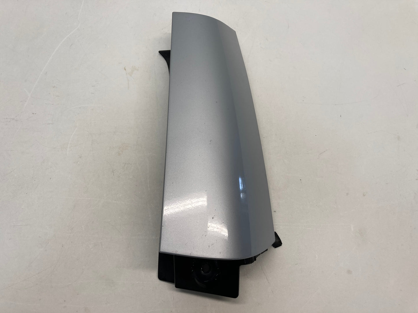 Mini Cooper Clubman Right Exterior C Column Cover Trim Silver 51137240230 08-14 R55 441