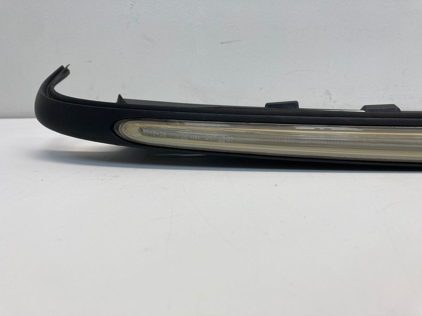 Mini Cooper Clubman Roof End Trim with Broken Brake Light White 51137168087 08-14 R55 411