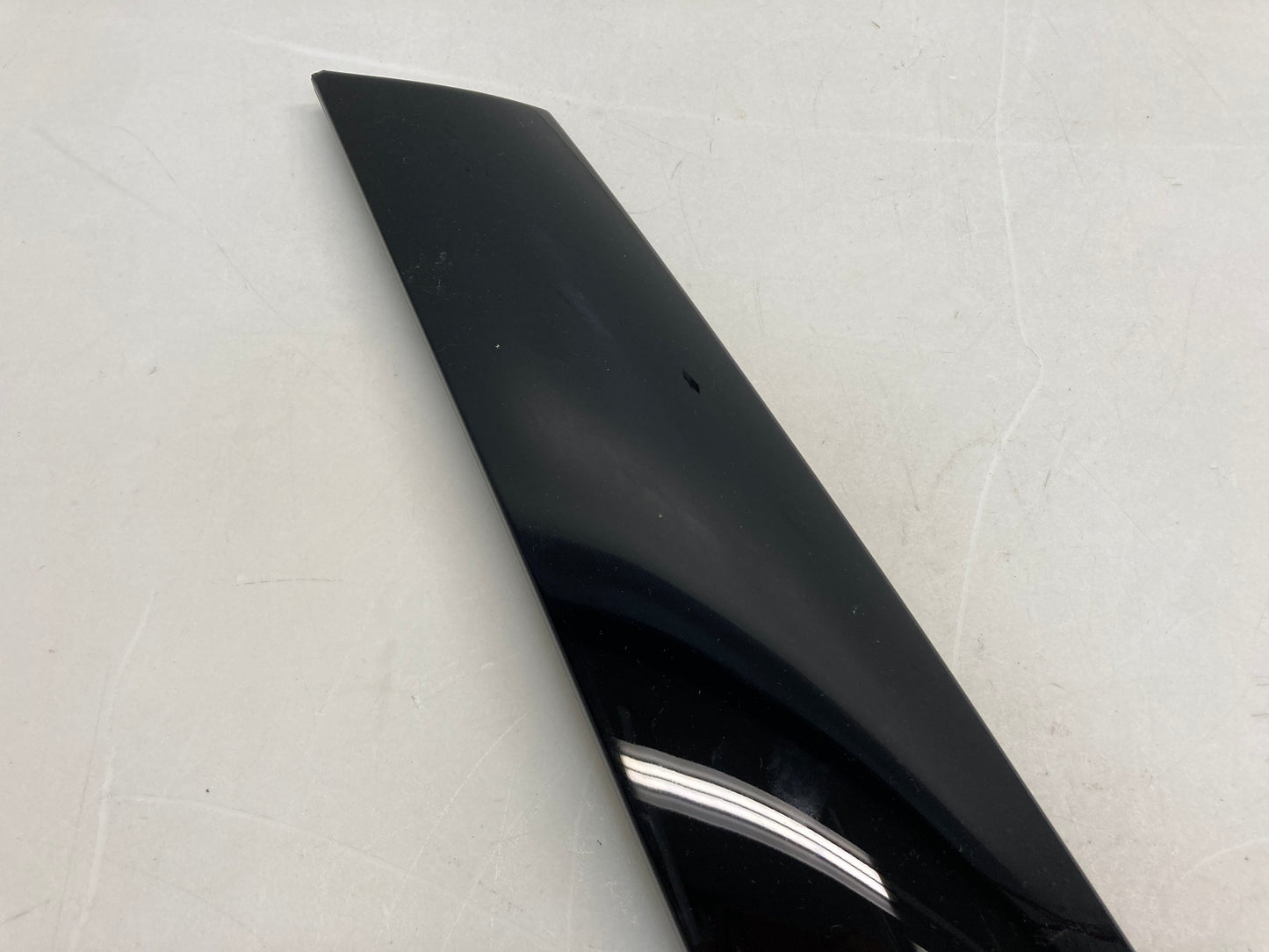 Mini Cooper Right Front Windshield Post Trim Chipped Corner 51137272584 07-15 R55 R56 R57 NEW OEM