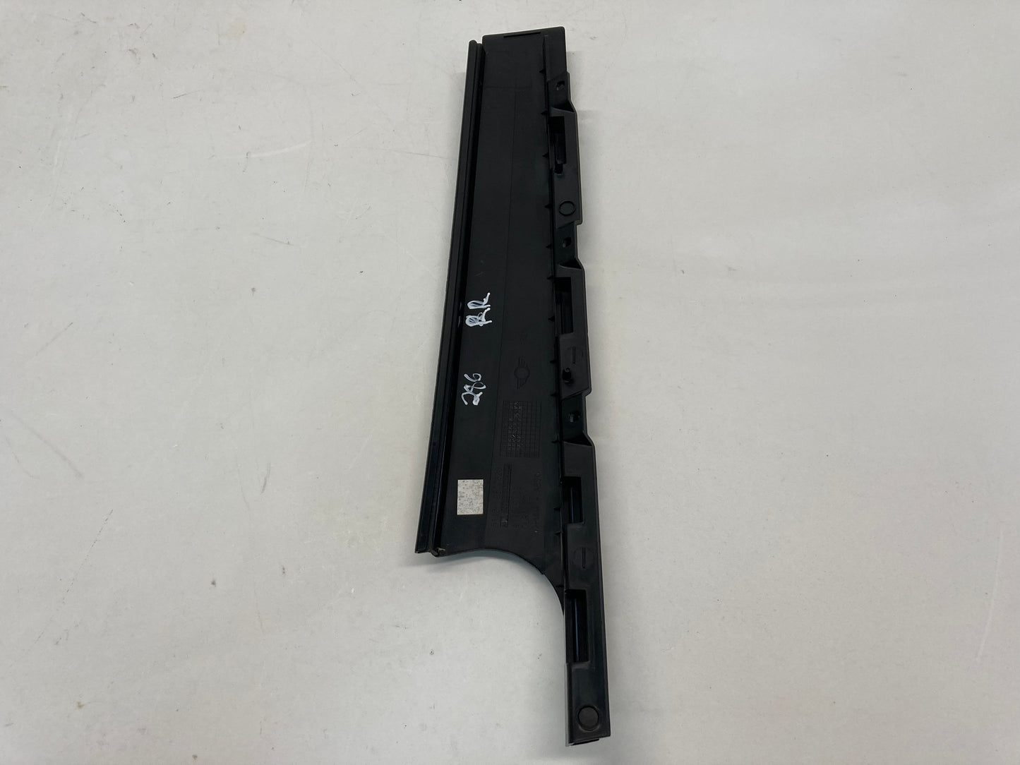 Mini Cooper Right Rear Door B Column Cover Post Trim 51359800620 11-16 R60 286