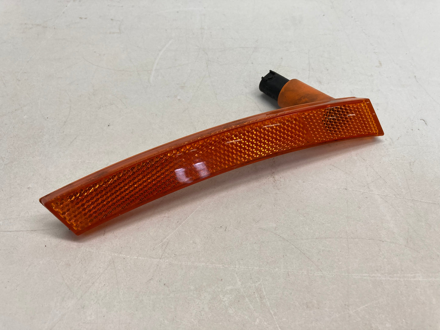 Mini Cooper Left Front Side Marker Light 63146911723 02-08 R50 R52 R53