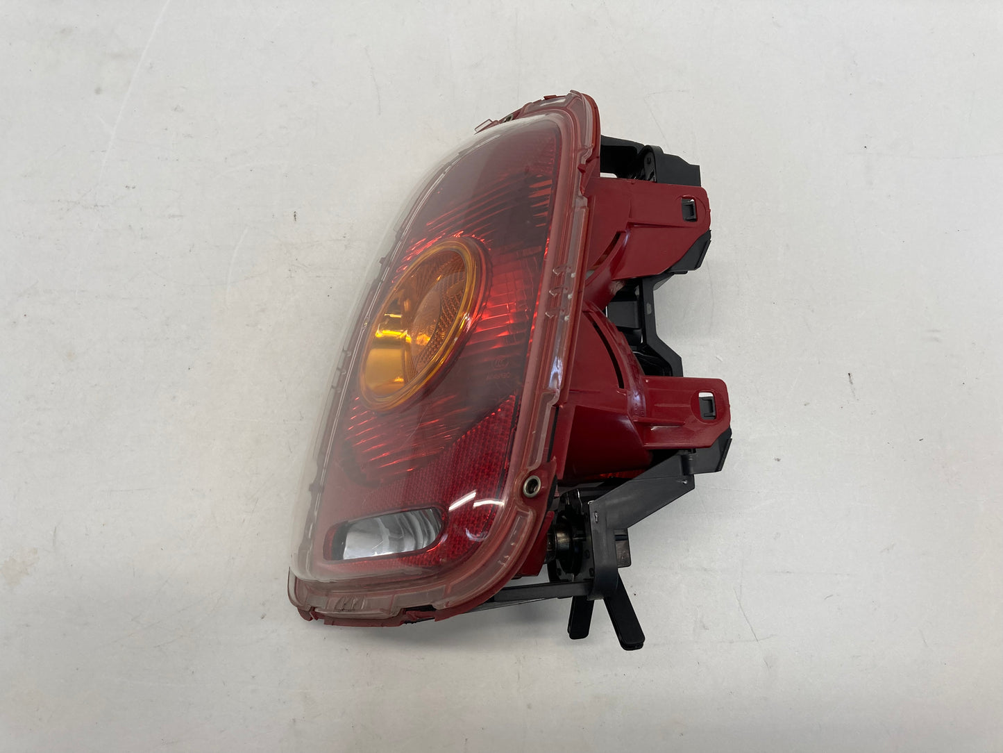 Mini Cooper Right Rear Tail Light Amber Lens 63212757010 07-10 R56 R57 438