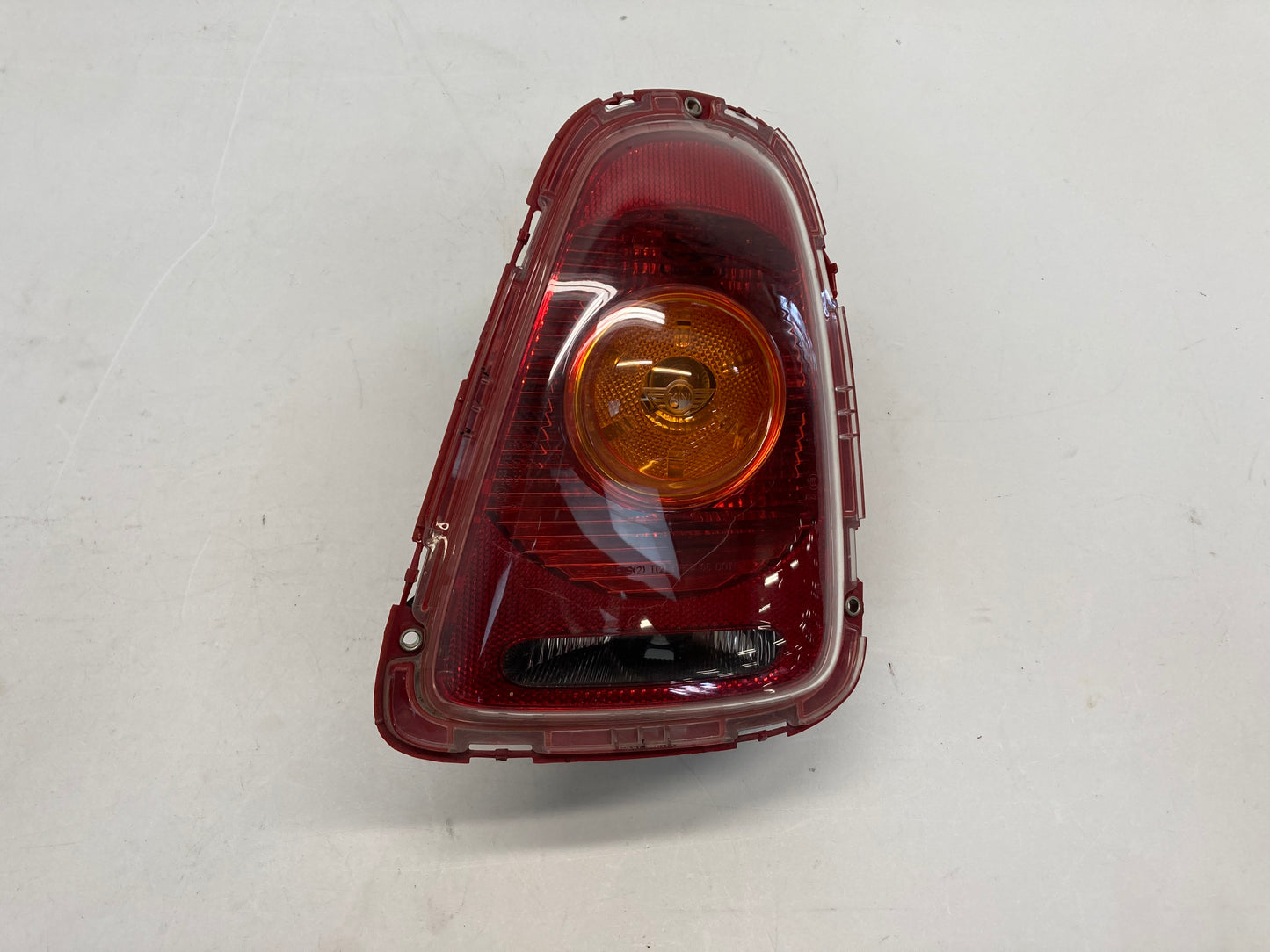 Mini Cooper Right Rear Tail Light Amber Lens 63212757010 07-10 R56 R57 438