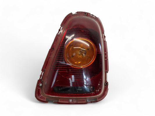 Mini Cooper Right Rear Tail Light Amber Lens 63212757010 2007-2010 R56 R57 457