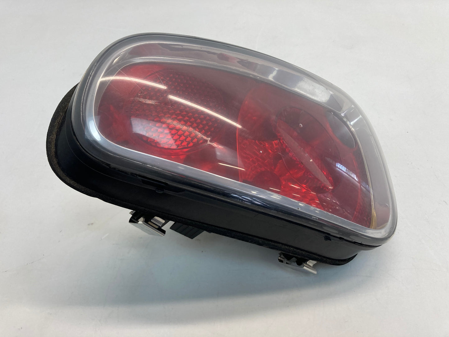 Mini Cooper Left Rear Taillight 63217166959 05-08 R50 R52 R53 425