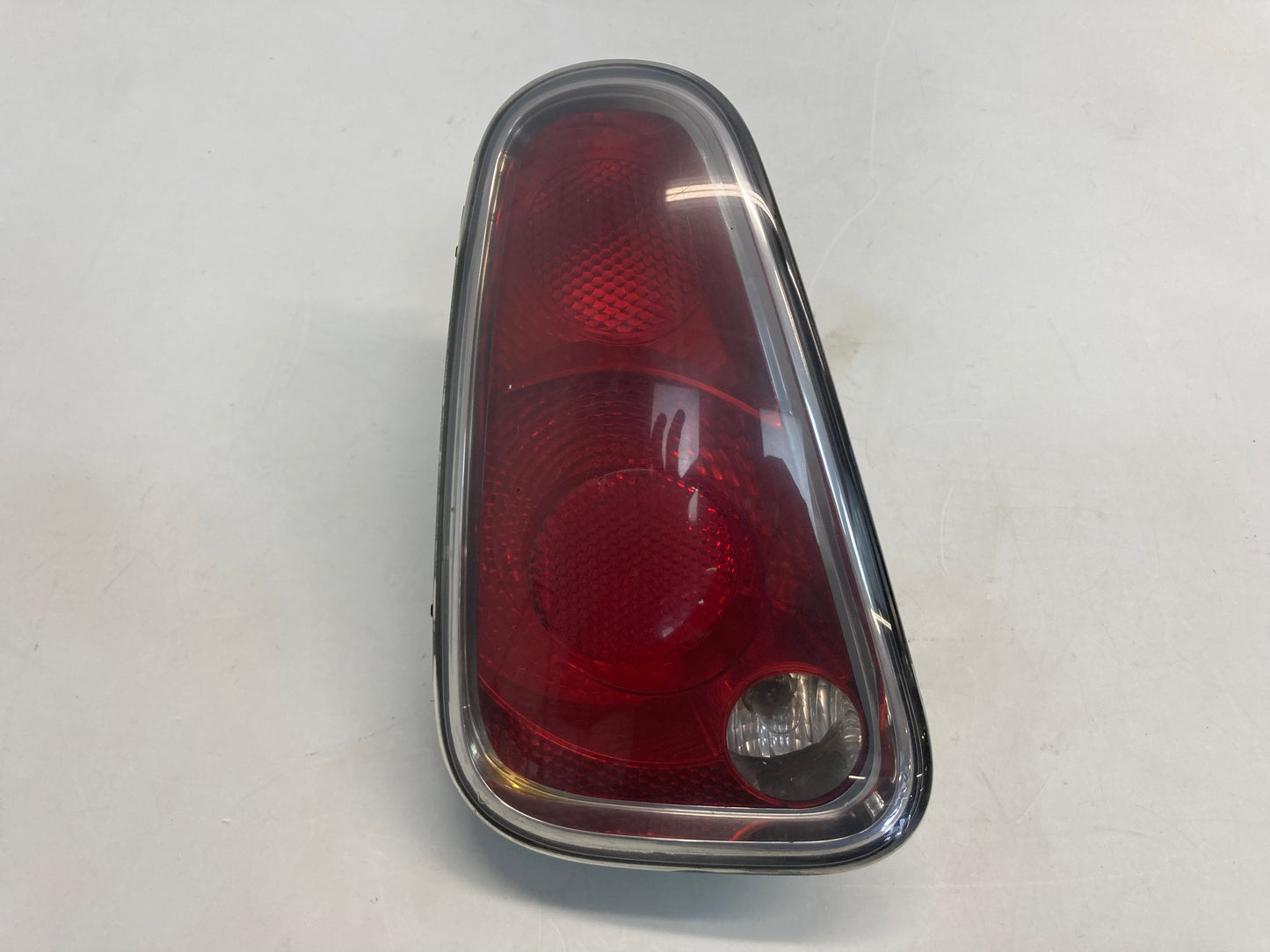 Mini Cooper Left Rear Taillight 63217166959 05-08 R50 R52 R53 425