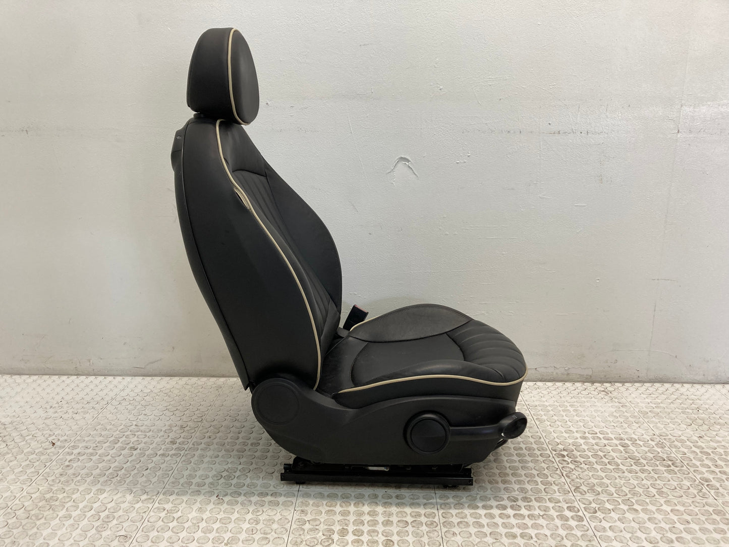 Mini Cooper Lounge Leather Seats Carbon Black T9E1 Heated 07-14 R56 R55 444