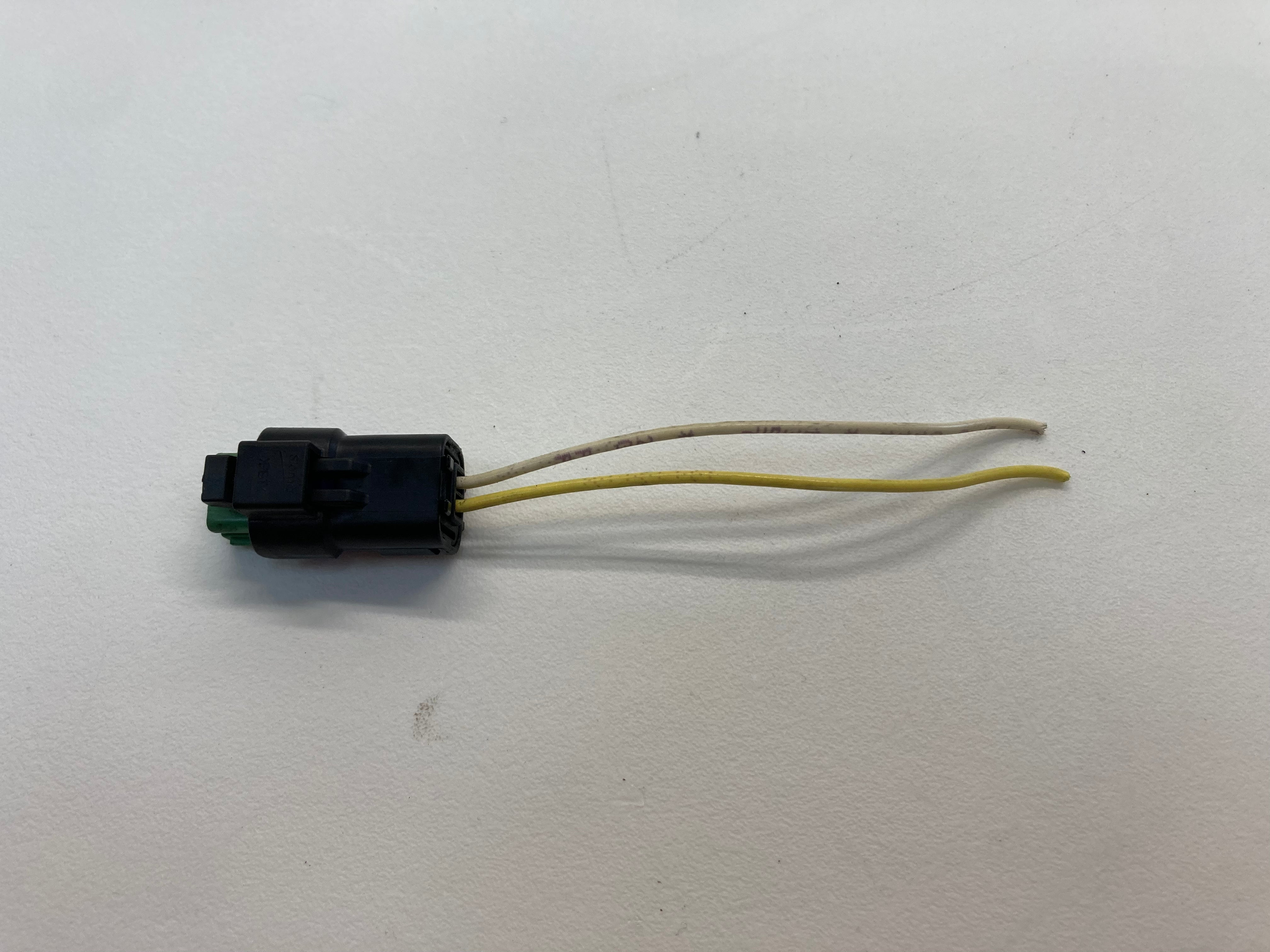 2007 mini cooper coolant outlet temperature sensor connector