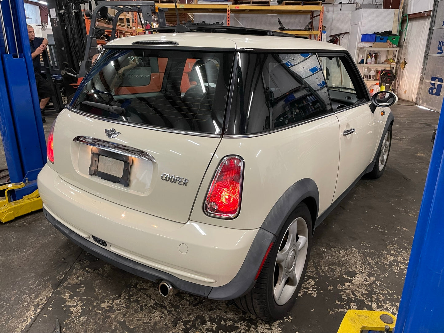 2005 MINI Cooper Base, New Parts Car (March 2021) Stk # 291