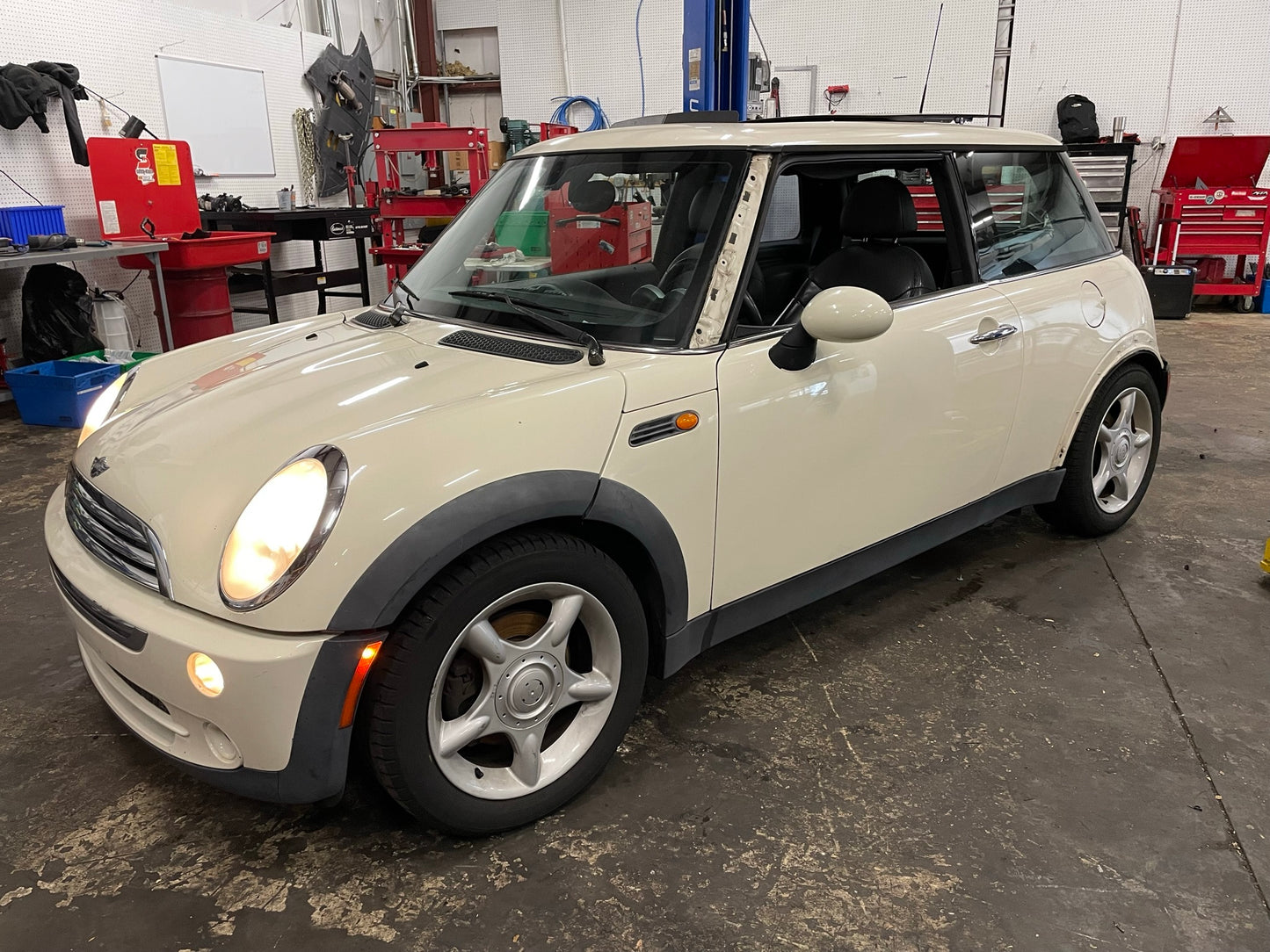 2005 MINI Cooper Base, New Parts Car (March 2021) Stk # 291