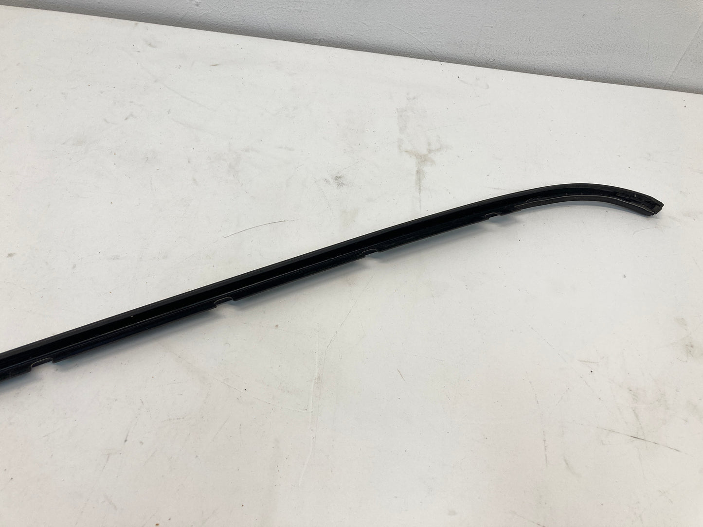 Mini Cooper Left Roof Gutter Molding Trim 51137032353 02-03 R50 R53