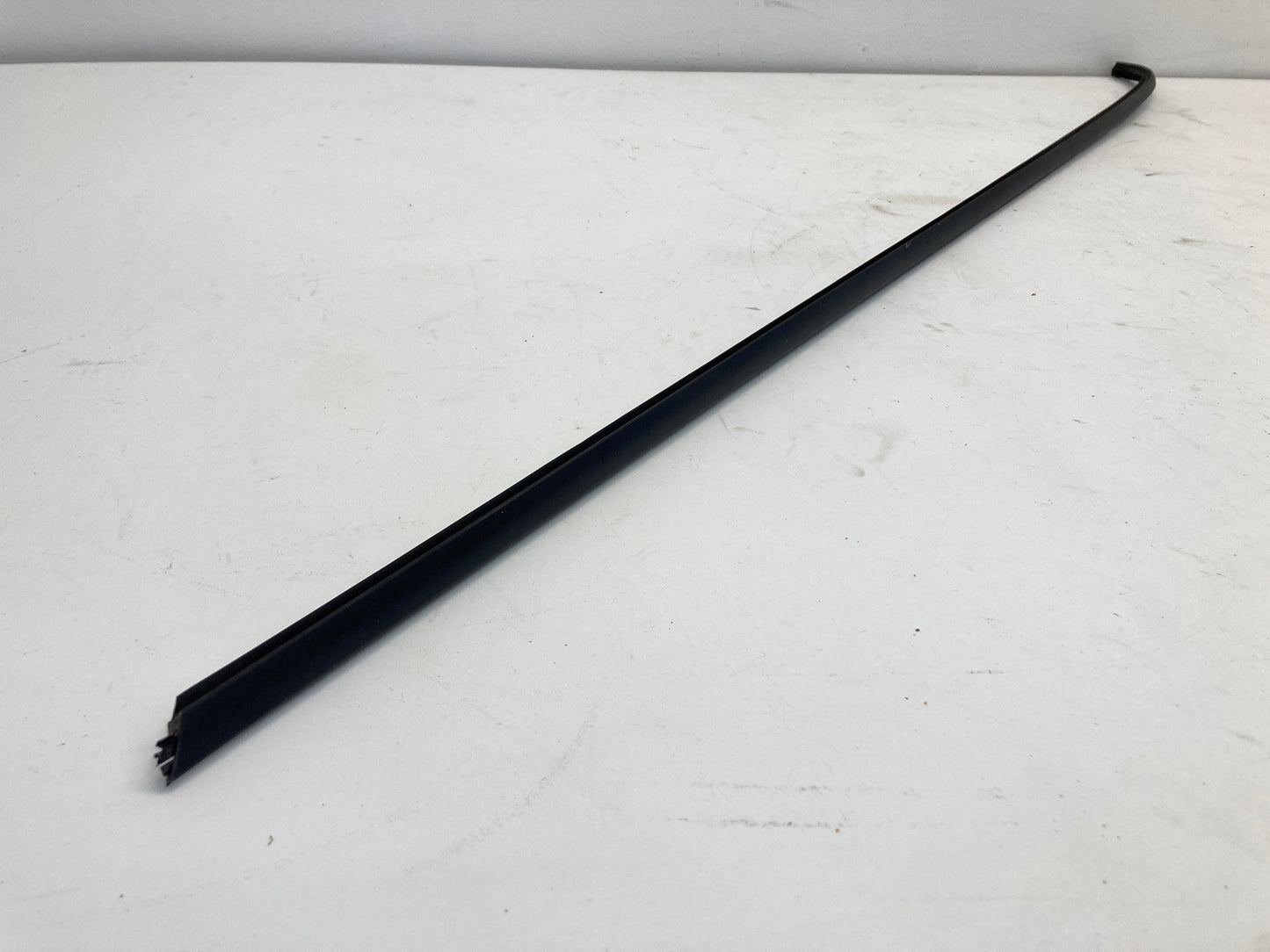 Mini Cooper Left Roof Gutter Molding Trim 51137032353 02-03 R50 R53