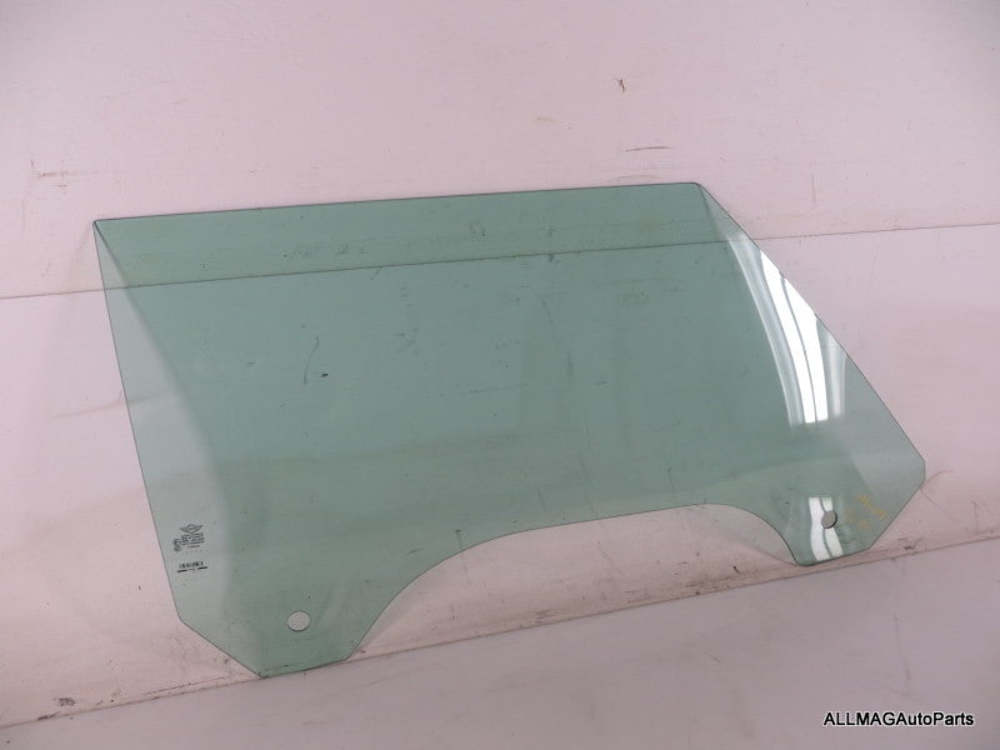 Mini Cooper Clubman Right Front Door Window Glass 08-14 51337168064 R55