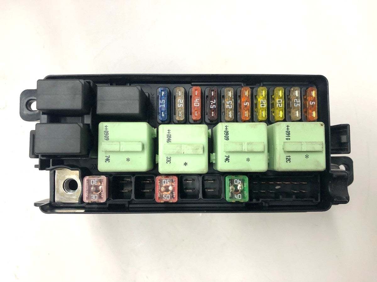 Mini Cooper Cabrio Engine Bay Fuse Box 61143450646 2009 R57