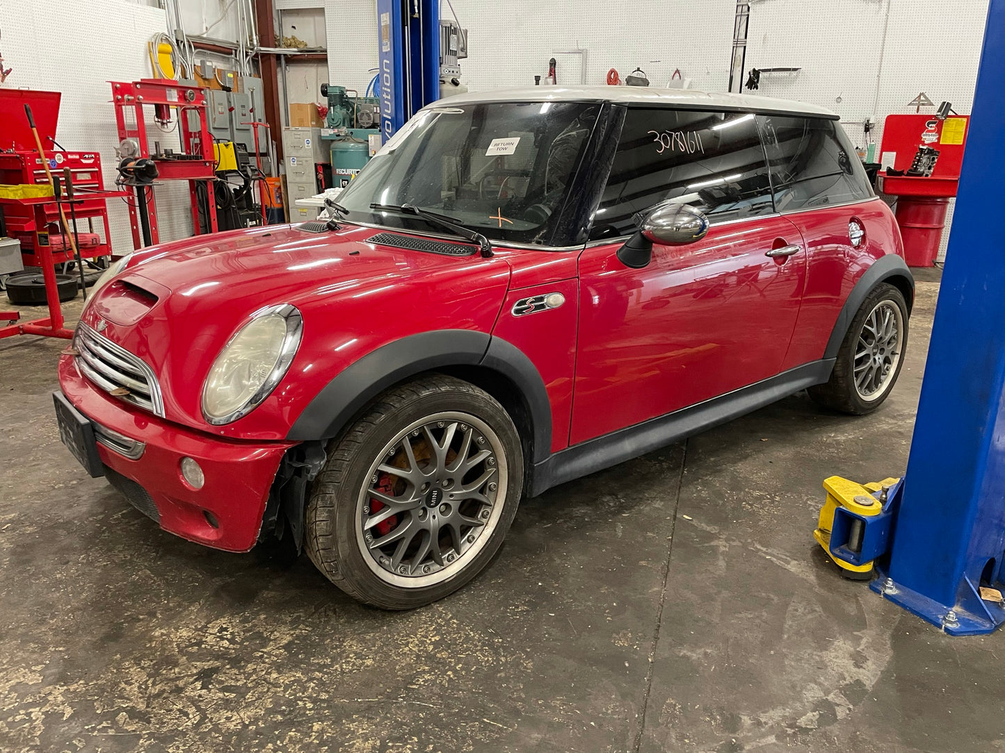 2004 MINI Cooper Hatchback S, New Parts Car (November 2021) Stk # 265