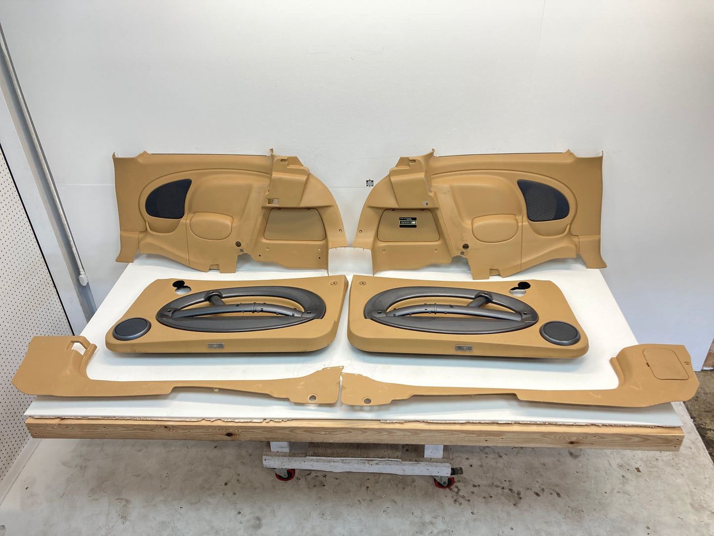 Mini Cooper Cordoba Beige Door and Lateral Trim Panel Set 05-08 R50 R52 R53